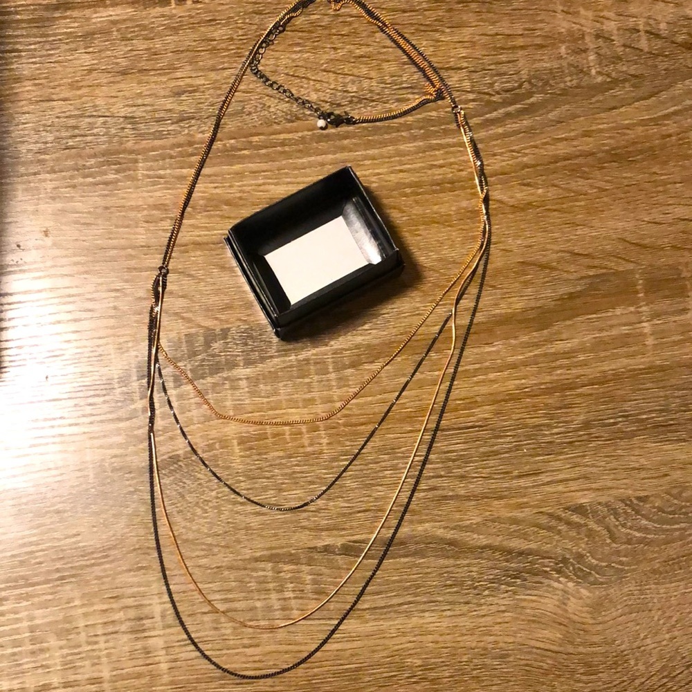 Very long necklace